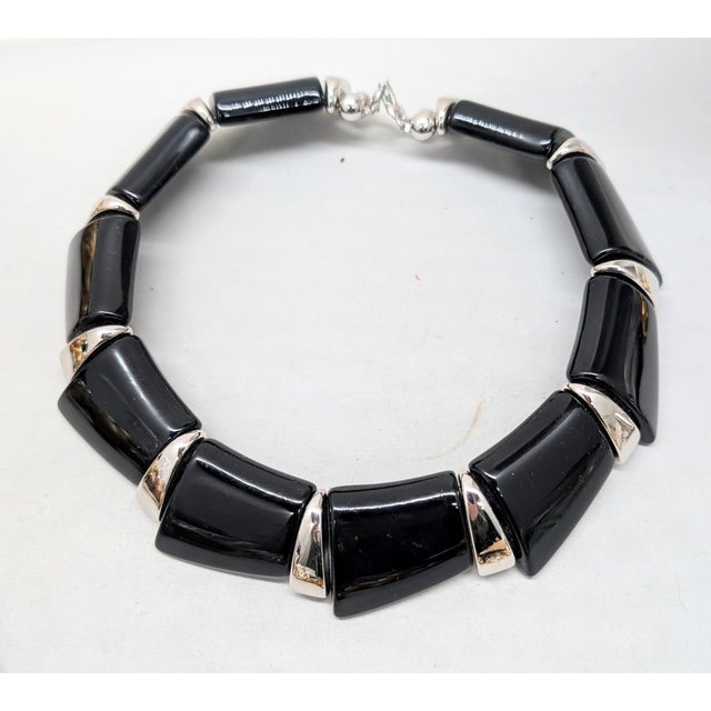1980s Vintage 1988 Signed Napier Rhodium Plated Black Wedge Collar Necklace For Sale - Image 5 of 7