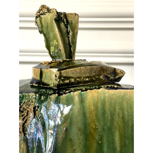 Large Japanese Ceramic Oribe Sculptural Vessel by Shigemasa Higashida For Sale - Image 17 of 18