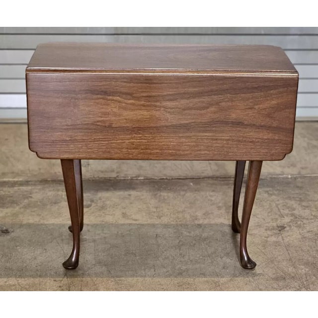 Store Item: Kittinger Williamsburg Mahogany Drop Leaf Table WA 1020 Description: Copied from an 18th century Massachusetts...