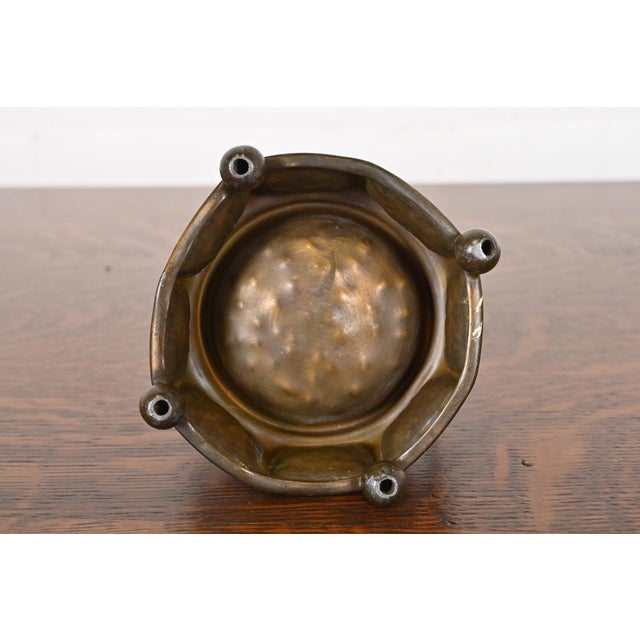 Apollo Studios New York Arts & Crafts Hammered Copper Table Lighter With Ashtray, Circa 1920s For Sale - Image 9 of 12