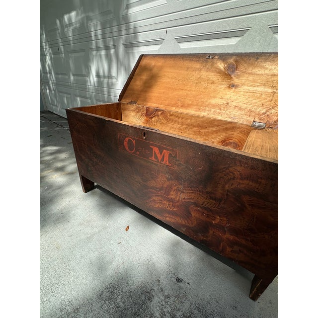 Early 19th Century American Folk Art Six-Board Blanket Chest. For Sale - Image 15 of 16