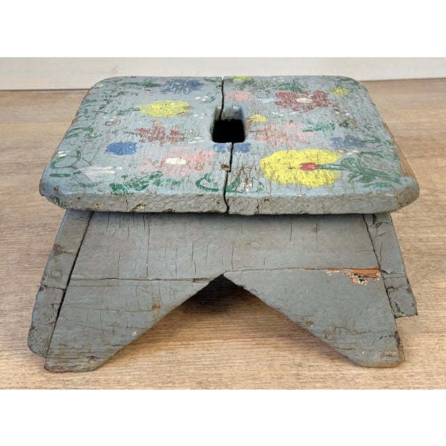 Early 20th Century Antique Primitive Farmhouse Gray Floral Footstool For Sale - Image 5 of 12