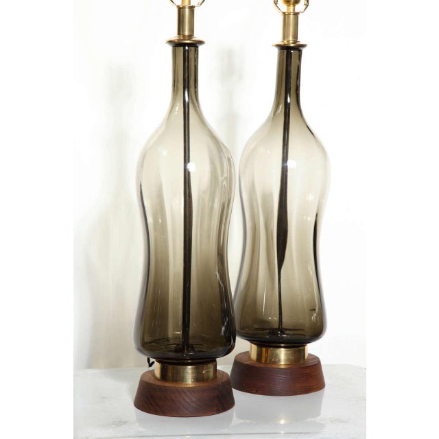Blenko Monumental Blenko Olive Hourglass Glass Table Lamps, 1950s - A Pair For Sale - Image 4 of 9