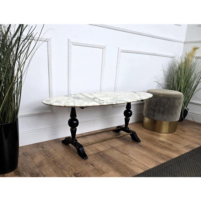 1950s Mid-Century Modern Italian Coffee Table in Carved Walnut with Oval White Marble Top, 1950s For Sale - Image 5 of 9