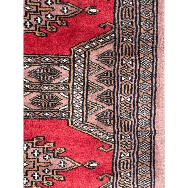 Vintage Pakistani Rug, 1980s For Sale - Image 4 of 14