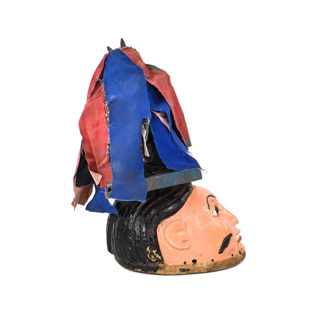 Early 20th Century Early 20th Century Yoruba Gelede Mask with Figure Nigeria For Sale - Image 5 of 6