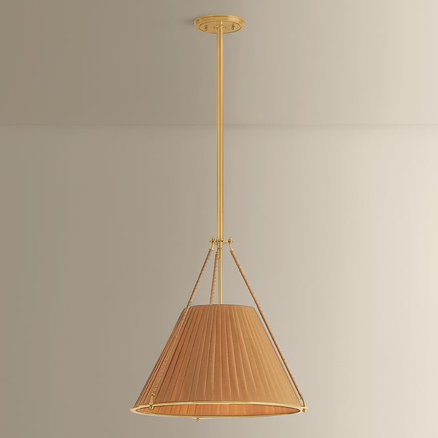The cleverly constructed Sunside pendant explores the many possibilities of pleating. A tighter gather at the top of the...