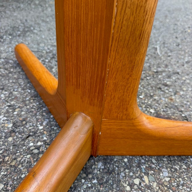 Wood Mid 20th Century Danish Modern Teak Dining Set With 4 Niels Otto Møller Model 85 Chairs for for j.l. Møllers Møbelfabrik For Sale - Image 7 of 12