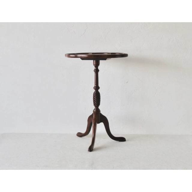 1950s Brandt Furniture Scalloped Oval Tripod Cherry Candle Stand Side Table Mid-Century For Sale - Image 10 of 11