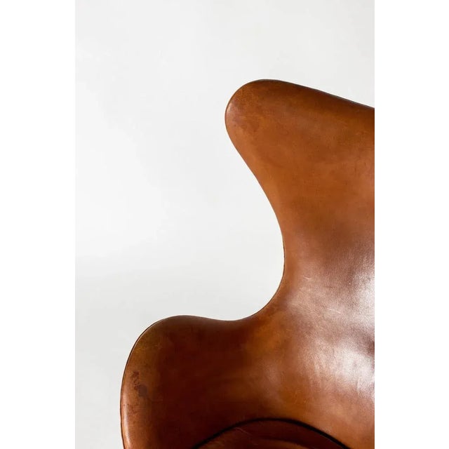 Set of Egg Lounge Chair and Footstool by Arne Jacobsen from Fritz Hansen, 1960s For Sale - Image 6 of 11