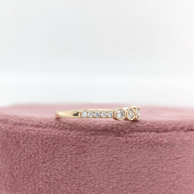 Diamond Band Ring in Solid 14k Yellow Gold Round 2.6mm Earth Mined Diamonds Size 6.75 For Sale In Columbus - Image 6 of 7