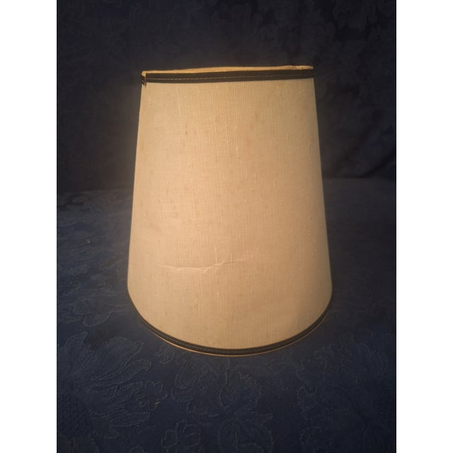 Ceramic Vintage Cream Ceramic Table Lamp For Sale - Image 7 of 13
