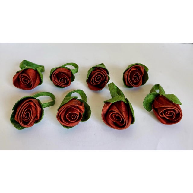 Late 20th Century Set of 8 Red Rosebud Textile Napkin Rings For Sale - Image 5 of 10