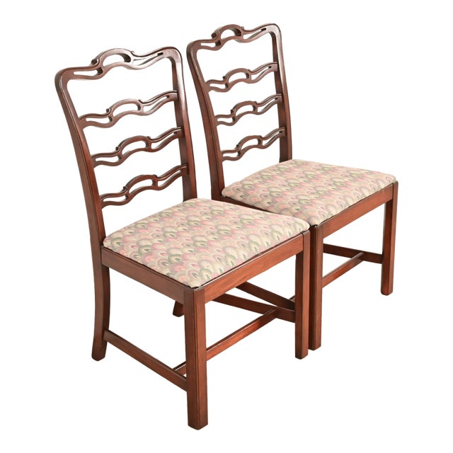 Baker Furniture Style Georgian Carved Mahogany Side Chairs or Dining Chairs, Pair For Sale