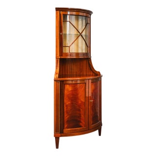 Late 20th Century English Corner Display Cabinet For Sale