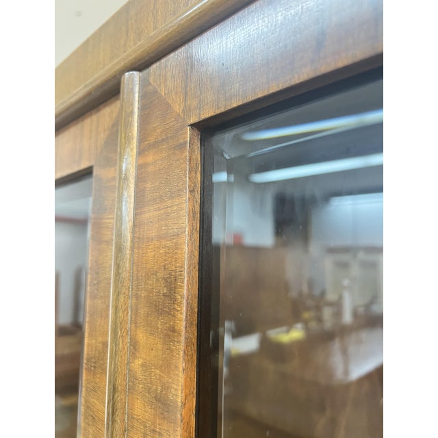 Brown Art Deco Display Cabinet in Walnut with Clear Lines, 1930s For Sale - Image 8 of 16