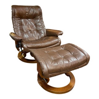 1980s Ekornes Leather Reclining Lounge Chair and Ottoman For Sale