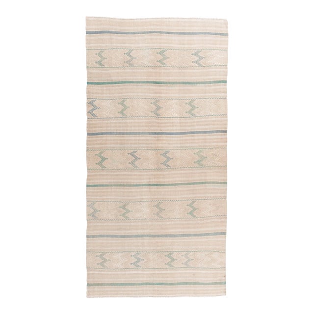 Vintage Circa 1940 Tan Turkish Kilim Flatweave Rug 4'8 X 9'4 For Sale