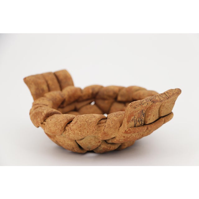 1950s Fishwife Basket Card Receiver or Trinket Tray, Earthenware, Portuguese For Sale - Image 4 of 17