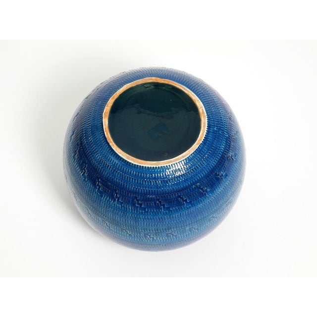 Ceramic Rimini Blu Vase by Aldo Londi for Bitossi, Italy, 1960s For Sale - Image 10 of 16
