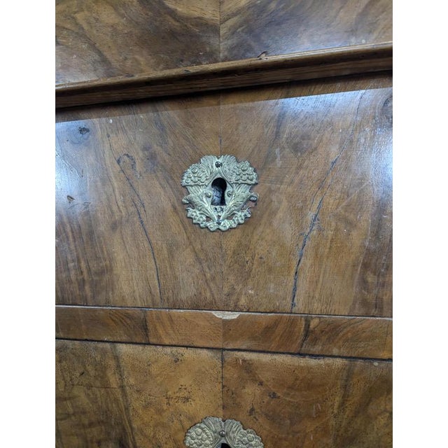 Restoration Chest of Drawers in Flame Mahogany Veneer For Sale - Image 5 of 8