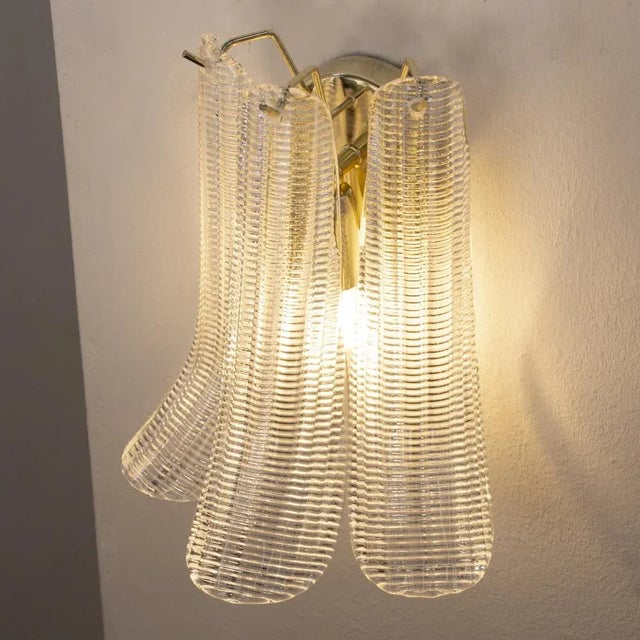 Mid-Century Modern Small Petal Wall Light in Murano Glass, 1990s For Sale - Image 3 of 12