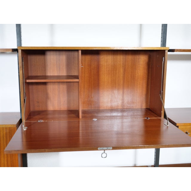 Mid-Century Modular Wall and Room Divider System in Teak Shelving System, Italy, 1960s For Sale - Image 14 of 18