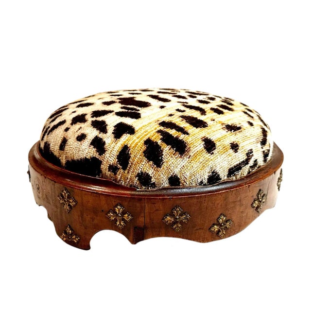 Late 19th Century Antique English Footstool With Vintage Scalamandré For Sale - Image 5 of 6