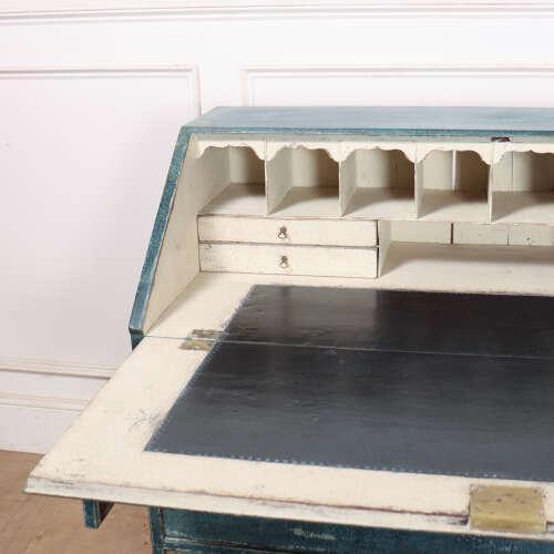 18th century English Painted Bureau, 1760s For Sale - Image 10 of 15