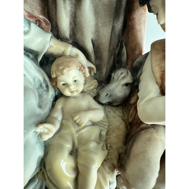 1980s Vintage 1983 Giuseppe Armani Florence Collection Nativity Group Sculpture #619c For Sale - Image 5 of 11