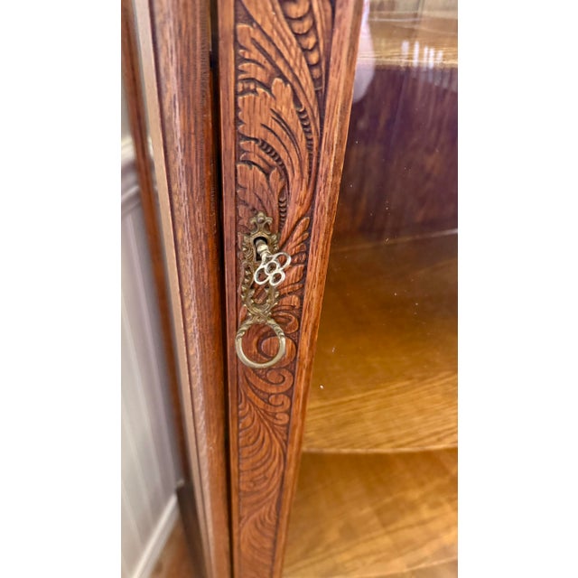 Late 19th Century Tiger Oak Curved Glass China Cabinet For Sale - Image 11 of 12