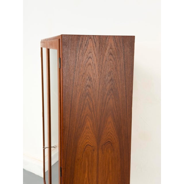 Danish Display Case in Teak by Børge Mogensen for Søborg Møbelfabrik, 1960s For Sale - Image 9 of 18