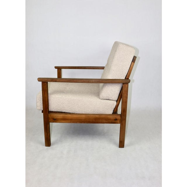 Paint Vintage Beige Boucle Loop Armchair, 1960s For Sale - Image 7 of 11