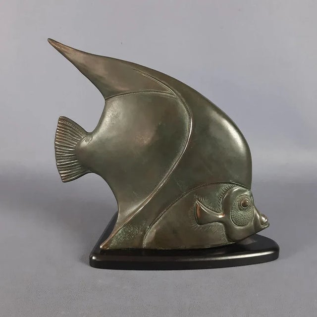 Vintage Tropical Fish Sculpture in Brass on a Black Base, 1960s-1970s For Sale - Image 4 of 11