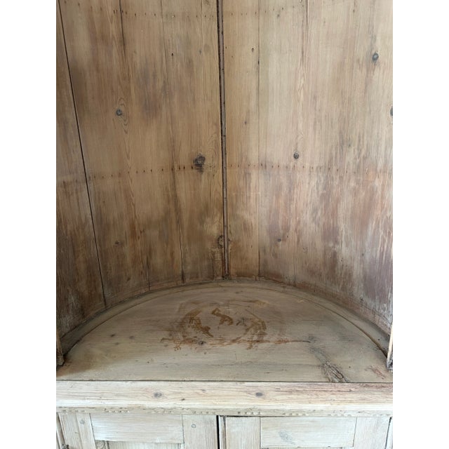 Gustavian (Swedish) Scandinavian Pine Corner Cabinet Cupboard With Interior Domed Grotto For Sale - Image 3 of 12
