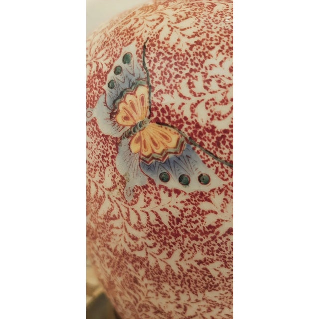English Royal Winton Pink Chintz Butterfly Lamp For Sale - Image 12 of 13