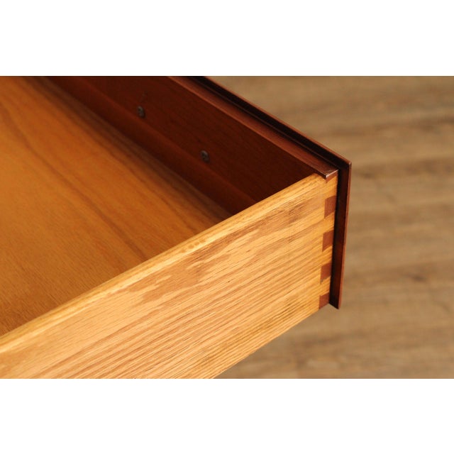 Wood Henkel Harris Chippendale Style Cherry Flip-Top Server Bar Cart For Sale - Image 7 of 12