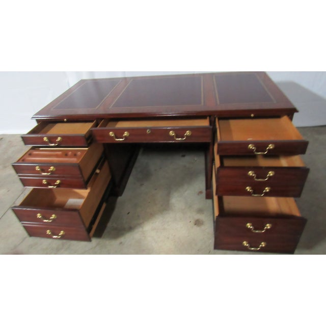 1980s Henkel Harris Executive Mahogany Desk Leather Amazing For Sale - Image 13 of 14