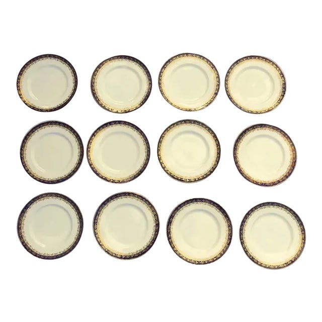 Arundel Blue (Scalloped) by Royal Worcester Dinner - Set of 12 For Sale