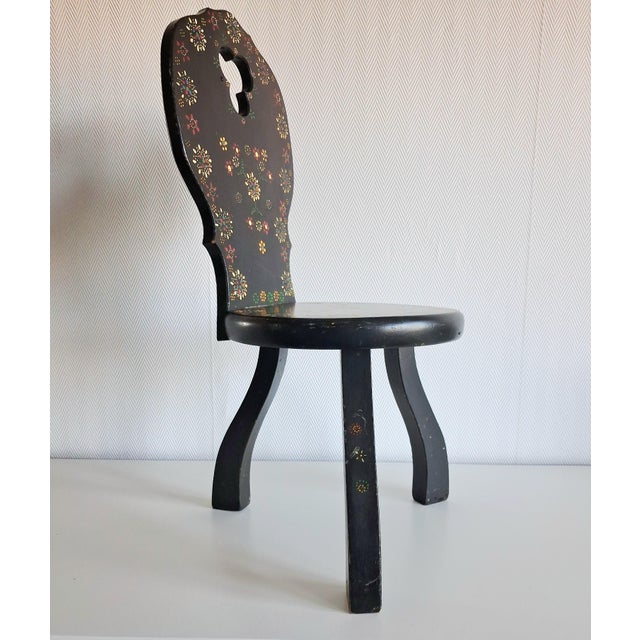 1960s Pair of Vintage Hand-Painted Folk Art Chairs, Scandinavian Decorative Folk Chairs, Cottage Accent Chairs For Sale - Image 5 of 17
