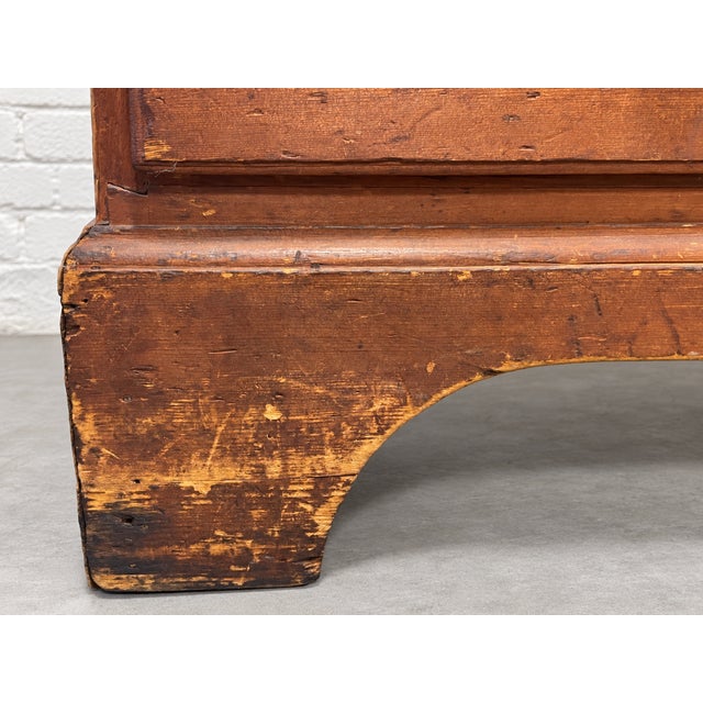 Shaker Style Antique Wooden Pine Blanket Chest, C. 1800's For Sale In New York - Image 6 of 15