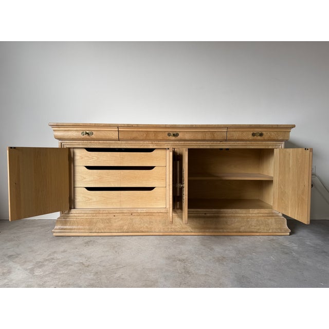 1990s 1990's Vintage Henredon Charles X Burl Wood Sideboard With Brass Hardware For Sale - Image 5 of 18