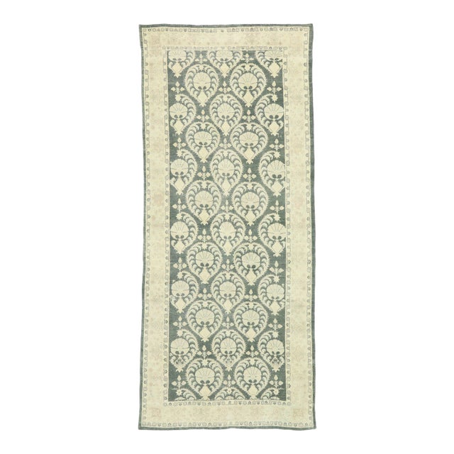 Vintage Romanian Rug, 04'09 X 11'00 For Sale