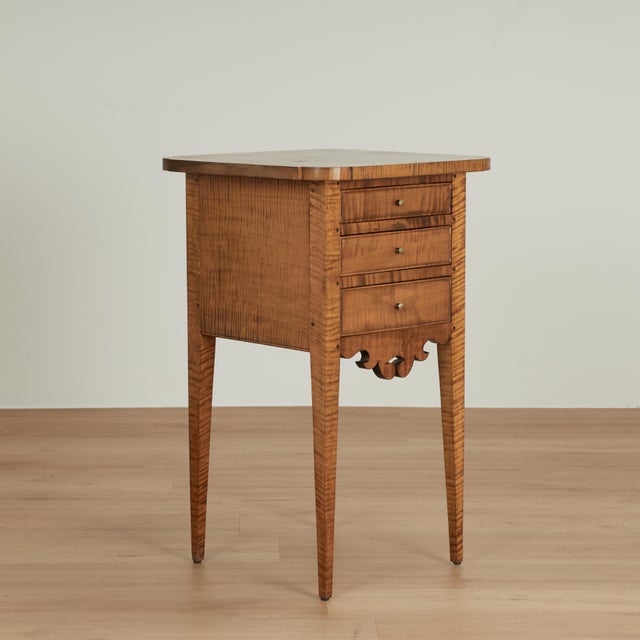 Pair of Antique American Federal Tiger Maple Stands For Sale - Image 4 of 18