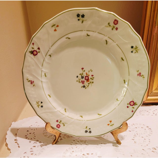 1980s Vintage Royal Doulton Avignon Bread or Dessert Plate, English Porcelain 1983, Floral the Moselle Collection, 6.5", Set of 4 For Sale - Image 5 of 6