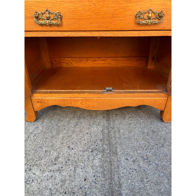 Antique Oak Washstand Cabinet | Early 1900s Colonial Revival Dry Sink | Solid Oak Bathroom or Entryway Storage | Antique Small Wood Cabinet For Sale - Image 11 of 12
