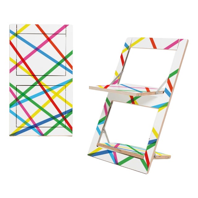 Fläpps Folding Chair – Colored Lines from Ambivalenz For Sale