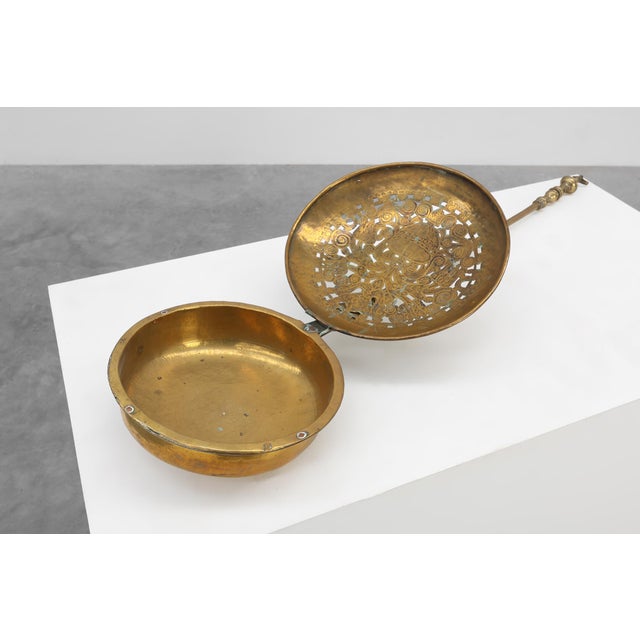 Antique Belgian Brass Bedpan, 17th century For Sale - Image 5 of 14