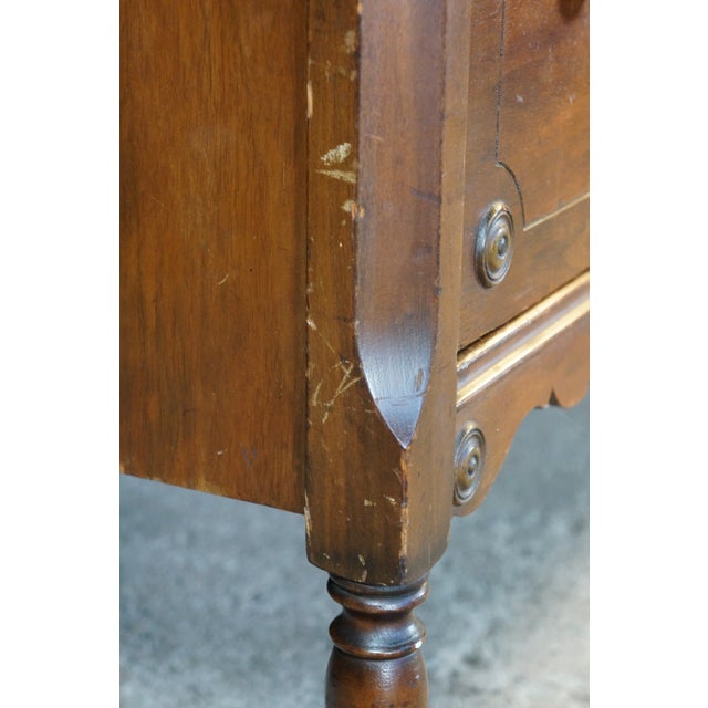 Antique Knox-Hutchins Burled Walnut 4 Drawer Dresser With Mirror & Jewelry Boxes For Sale - Image 13 of 18