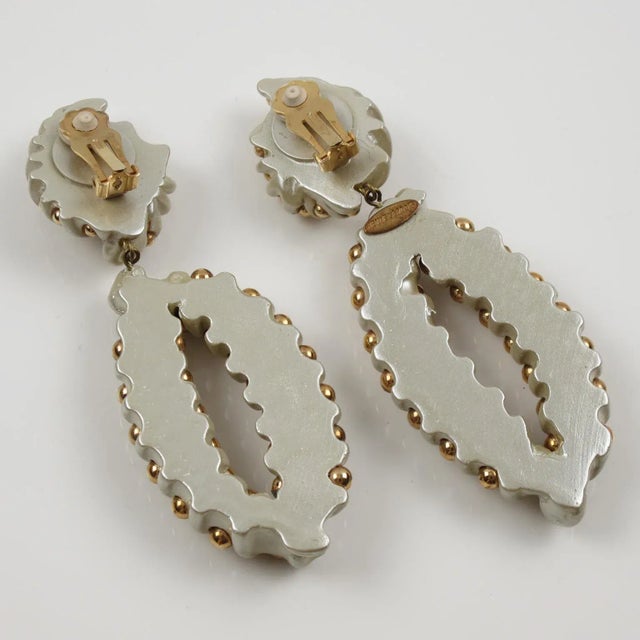 Designer Jewellians Oversized Pearlized Resin Pair of Dangle Clip Earrings For Sale - Image 4 of 6